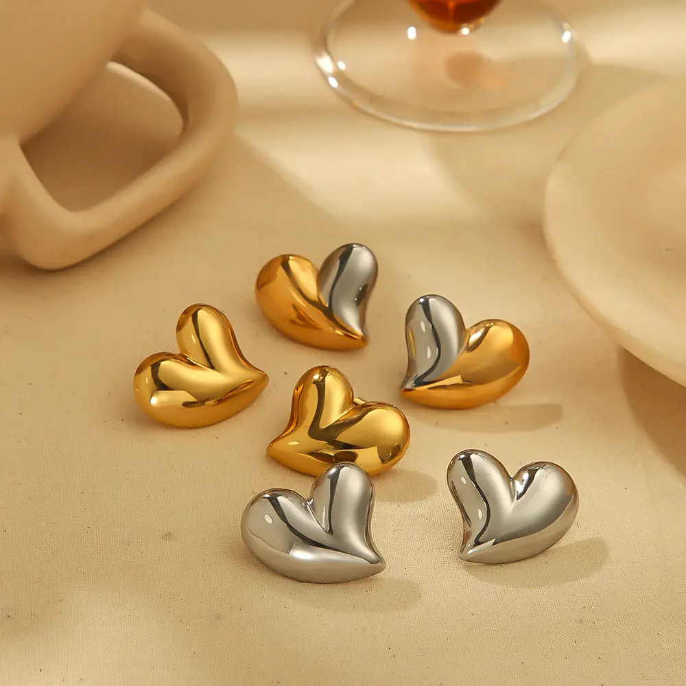 1 par de pendientes de botón de acero inoxidable chapados en oro de 18 quilates con forma de corazón de estilo minimalista para mujer h5 